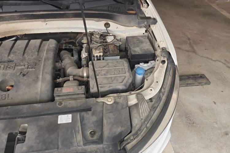 Used Bestune X40 2017 1.6L Automatic Prestige Edition Engine Bay Left
