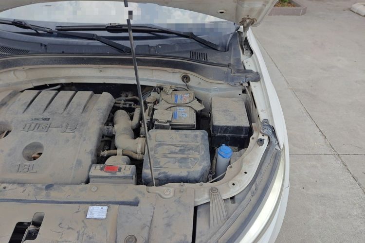 Used Bestune X40 2017 1.6L Automatic Prestige Edition Engine Bay Left
