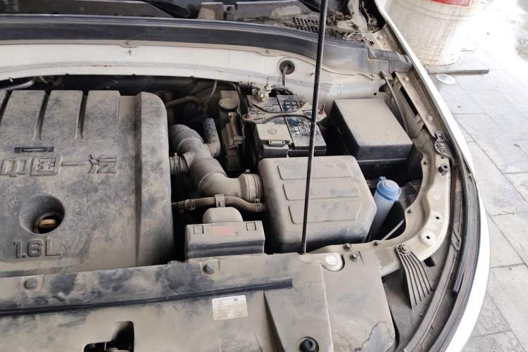 Used Bestune X40 2017 1.6L Manual Luxury Edition Engine Bay Left