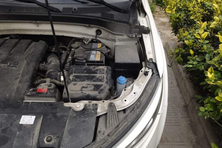 Used Bestune X40 2017 1.6L Automatic Connected Smart Cool Edition Engine Bay Left