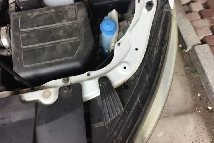 Used Bestune X40 2017 1.6L Manual Prestige Edition Engine Bay Left