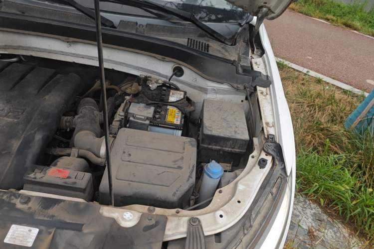 Used Bestune X40 2017 1.6L Manual Luxury Edition Engine Bay Left