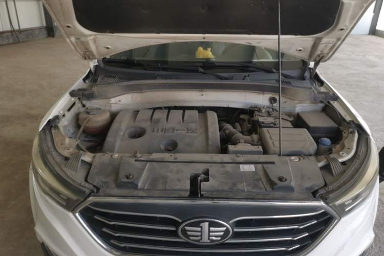 Used Bestune X40 2017 1.6L Automatic Luxury Model Engine Bay