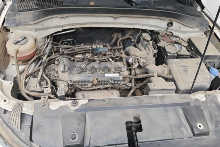 Used Bestune X40 2017 1.6L manual Comfort trim level Engine Bay