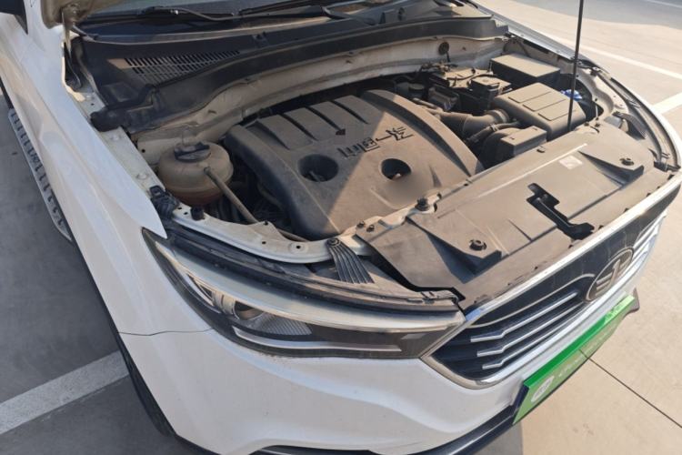 Used Bestune X40 2017 1.6L Manual Prestige Edition Engine Bay Right