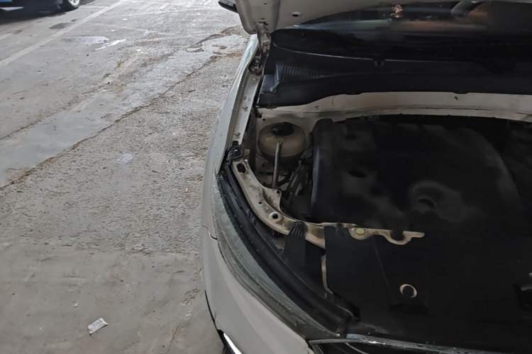 Used Bestune X40 2017 1.6L Manual Luxury Edition Engine Bay Right