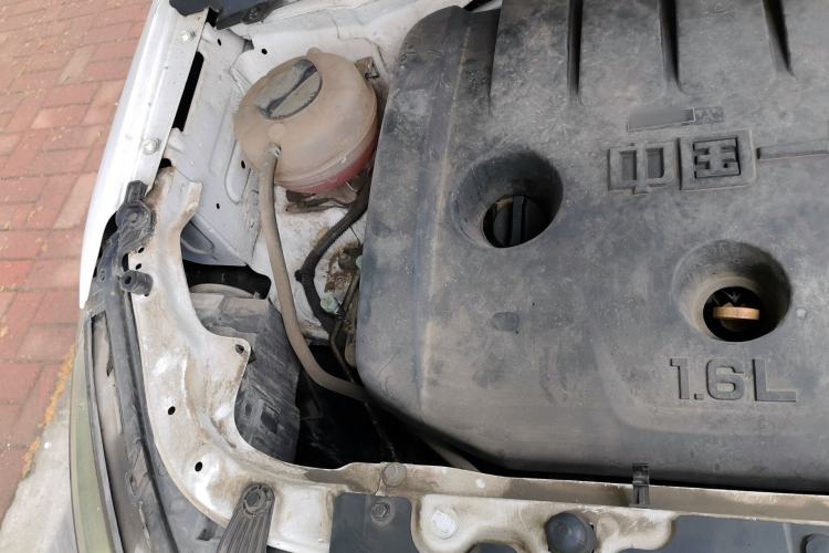 Used Bestune X40 2017 1.6L Automatic Luxury Model Engine Bay Right