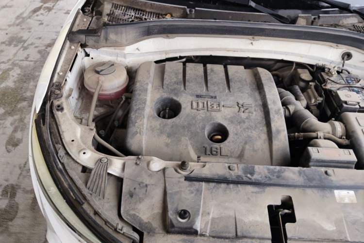 Used Bestune X40 2017 1.6L Manual Luxury Edition Engine Bay Right