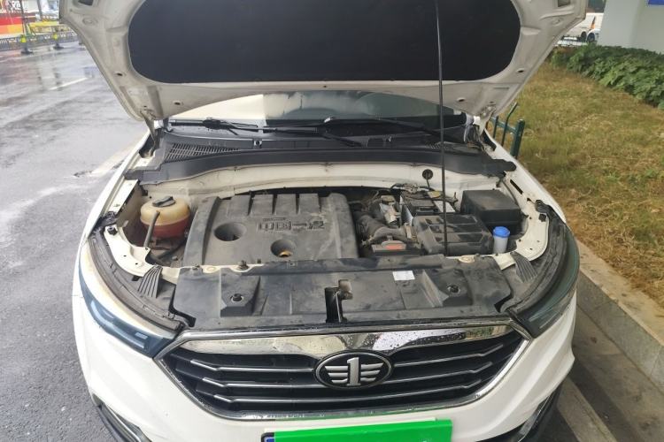 Used Bestune X40 2017 1.6L Automatic Luxury Model Engine Bay