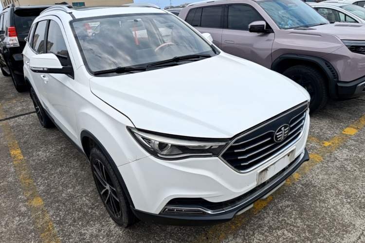 Used Bestune X40 2017 1.6L Manual Luxury Edition Exterior 1
