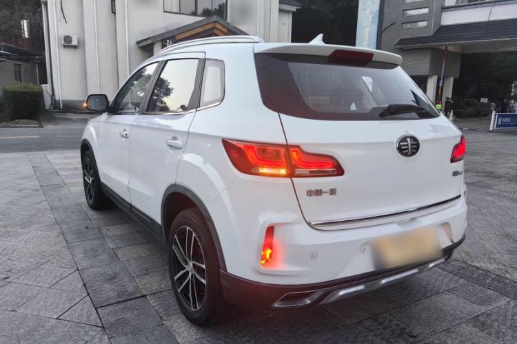 Used Bestune X40 2017 1.6L Automatic Luxury Model Exterior 4