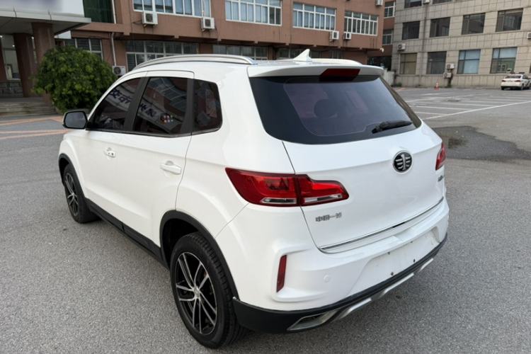 Used Bestune X40 2017 1.6L Automatic Prestige Edition Exterior 5
