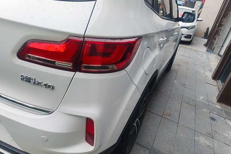 Used Bestune X40 2017 1.6L Automatic Luxury Model Exterior 6