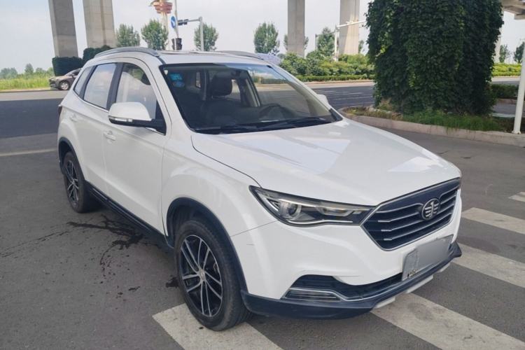 Used Bestune X40 2017 1.6L Automatic Luxury Model Front Right 45 Deg