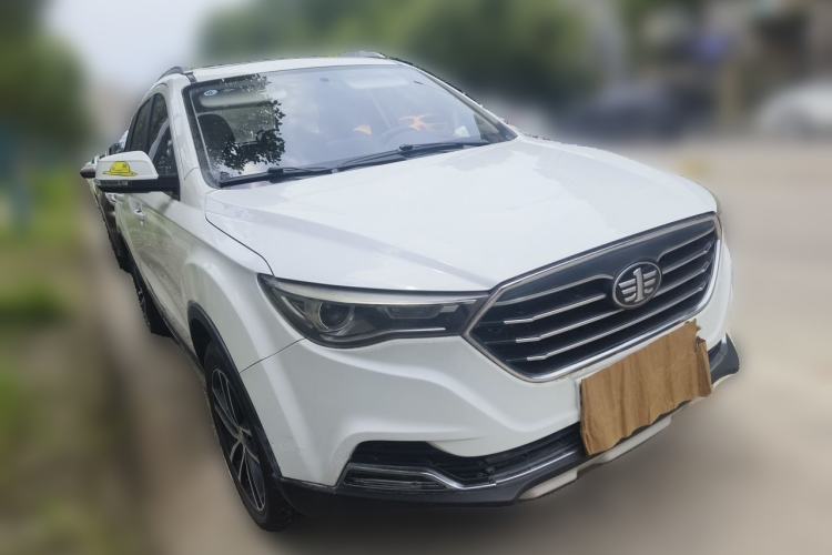 Used Bestune X40 2017 1.6L Automatic Luxury Model Front Right 45 Deg
