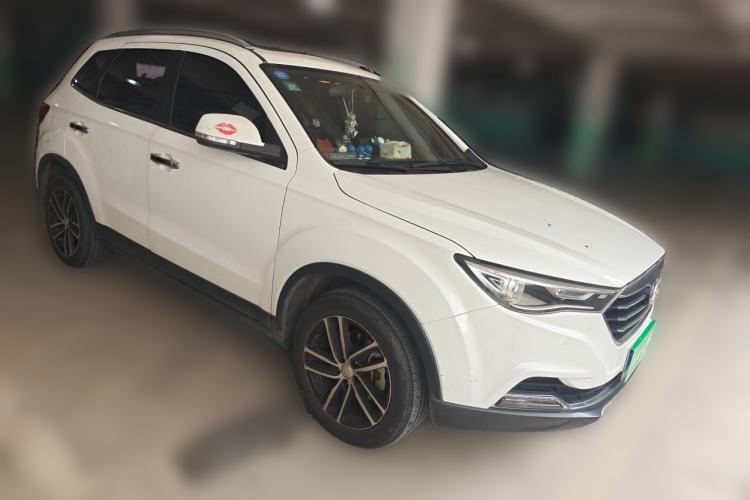 Used Bestune X40 2017 1.6L Automatic Prestige Edition Front Right 45 Deg