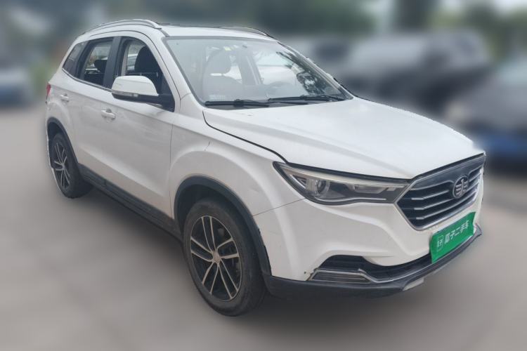 Used Bestune X40 2017 1.6L Automatic Luxury Model Front Right 45 Deg