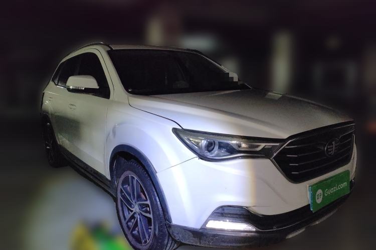 Used Bestune X40 2017 1.6L Automatic Prestige Edition Front Right 45 Deg