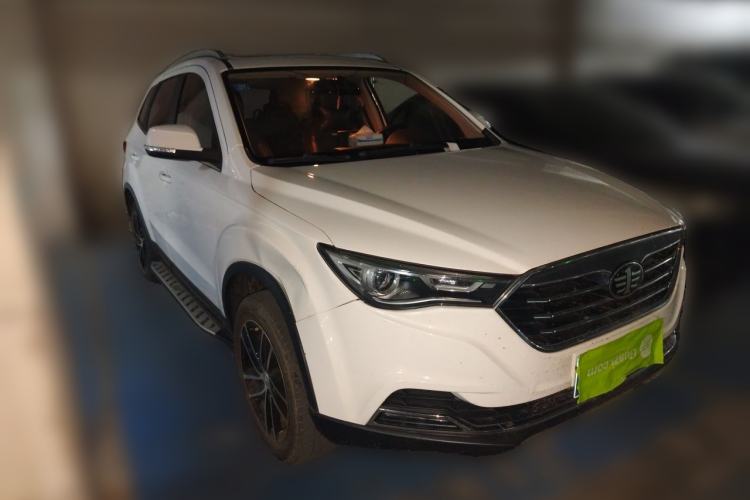 Used Bestune X40 2017 1.6L Automatic Prestige Edition Front Right 45 Deg