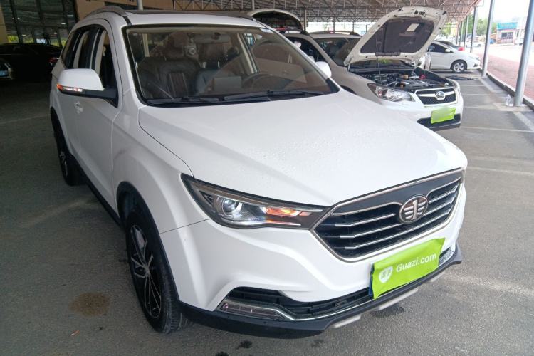 Used Bestune X40 2017 1.6L Automatic Luxury Model Front Right 45 Deg
