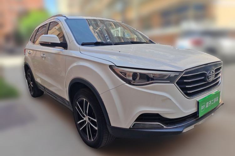 Used Bestune X40 2017 1.6L Automatic Luxury Model Front Right 45 Deg