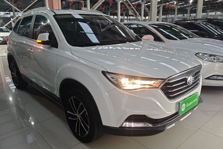 Used Bestune X40 2017 1.6L Automatic Connected Smart Cool Edition Front Right 45 Deg
