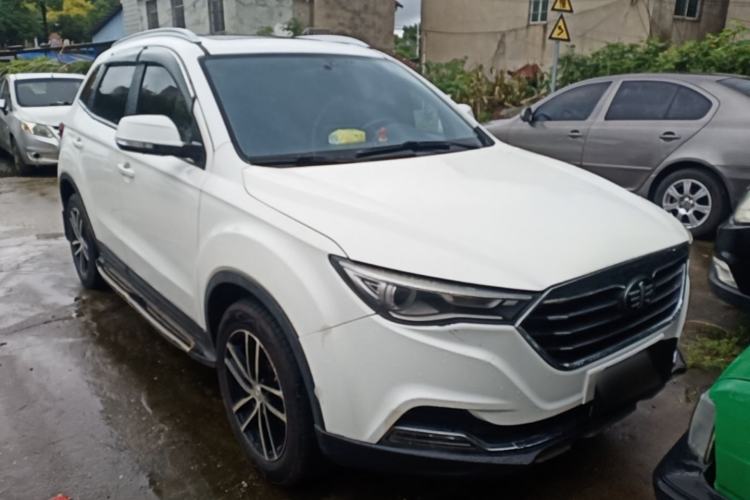 Used Bestune X40 2017 1.6L Automatic Prestige Edition Front Right 45 Deg
