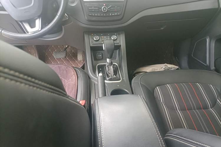 Used Bestune X40 2017 1.6L Automatic Luxury Model Gear Lever