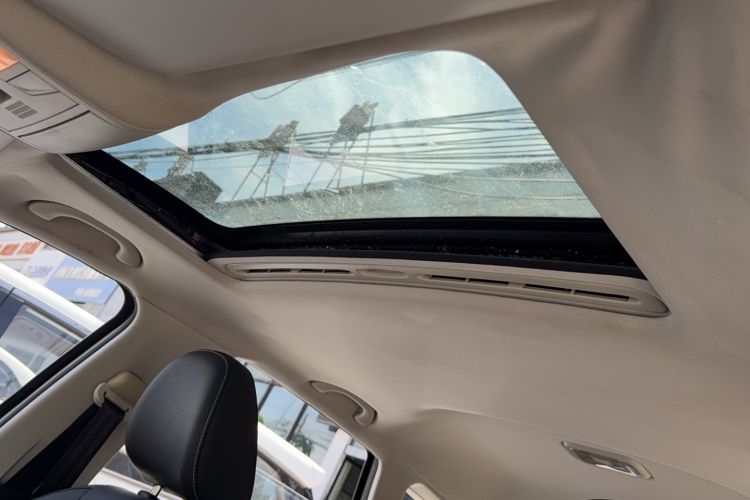 Used Bestune X40 2017 1.6L Automatic Luxury Model Headliner