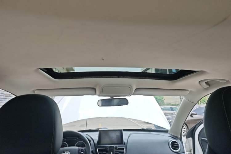 Used Bestune X40 2017 1.6L Automatic Prestige Edition Headliner