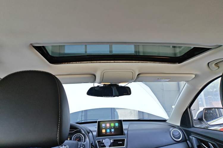 Used Bestune X40 2017 1.6L Automatic Prestige Edition Headliner