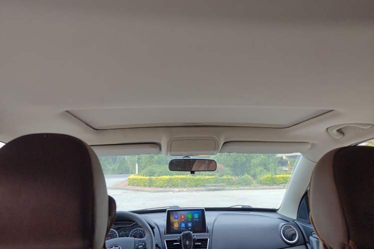 Used Bestune X40 2017 1.6L Automatic Prestige Edition Headliner