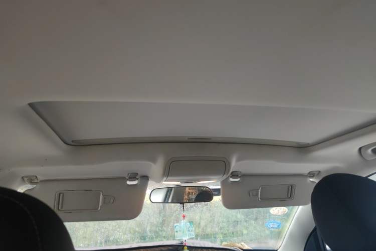 Used Bestune X40 2017 1.6L Manual Luxury Edition Headliner
