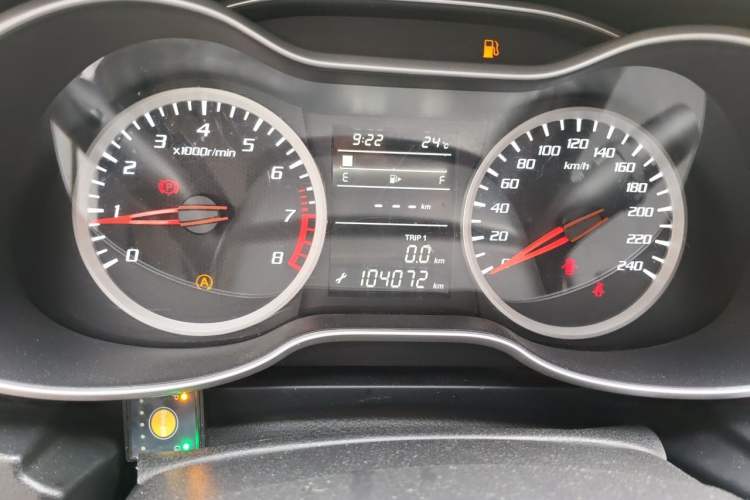 Used Bestune X40 2017 1.6L manual Comfort trim level Instrument Cluster