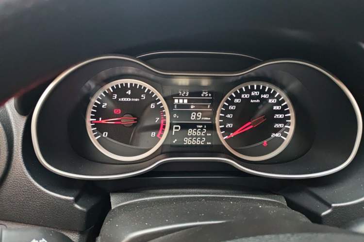 Used Bestune X40 2017 1.6L Automatic Luxury Model Instrument Cluster