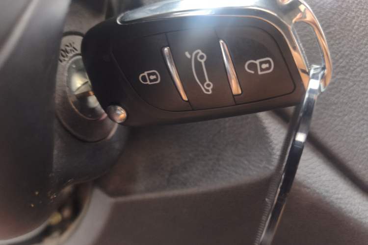 Used Bestune X40 2017 1.6L Automatic Luxury Model Interior 1