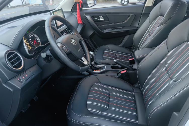 Used Bestune X40 2017 1.6L Automatic Luxury Model Interior 1