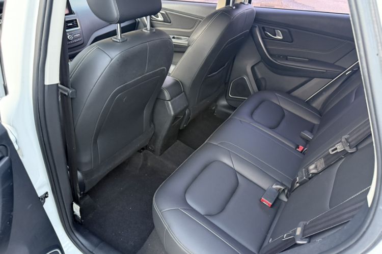 Used Bestune X40 2017 1.6L Automatic Prestige Edition Interior 11