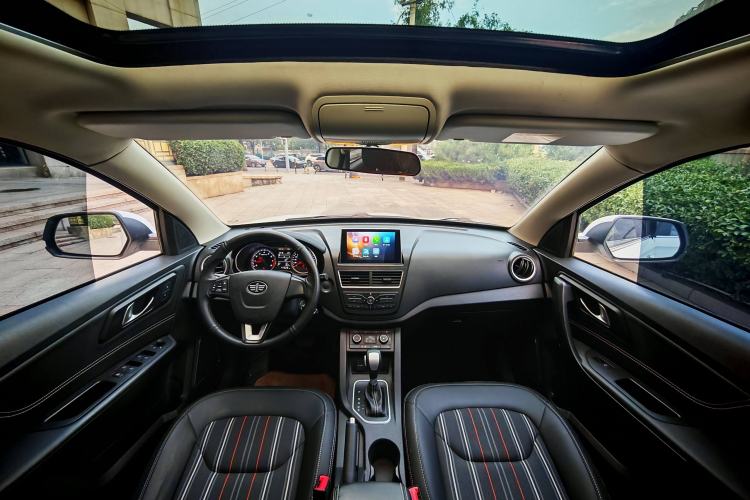 Used Bestune X40 2017 1.6L Automatic Luxury Model Interior 2