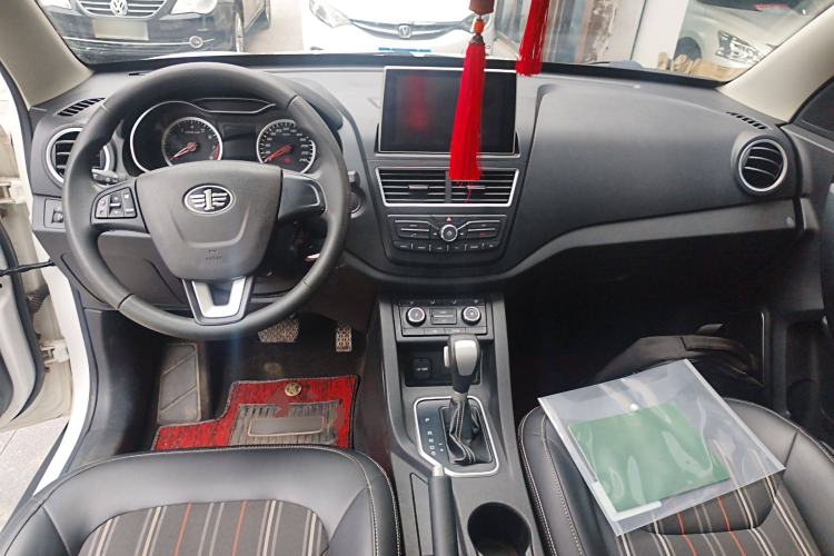 Used Bestune X40 2017 1.6L Automatic Luxury Model Interior 2