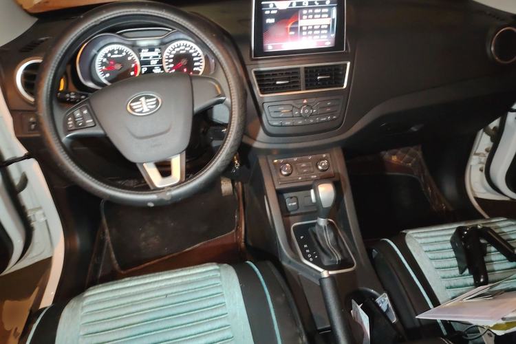 Used Bestune X40 2017 1.6L Automatic Luxury Model Interior 2