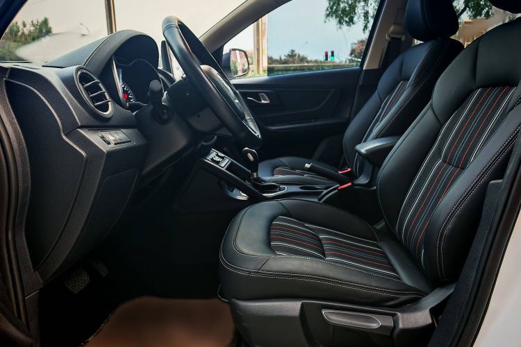Used Bestune X40 2017 1.6L Automatic Luxury Model Interior 3