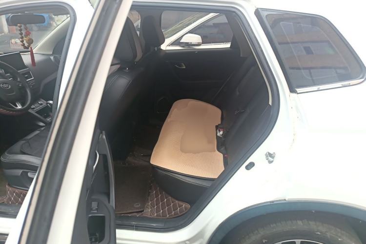 Used Bestune X40 2017 1.6L Automatic Connected Smart Cool Edition Interior 4