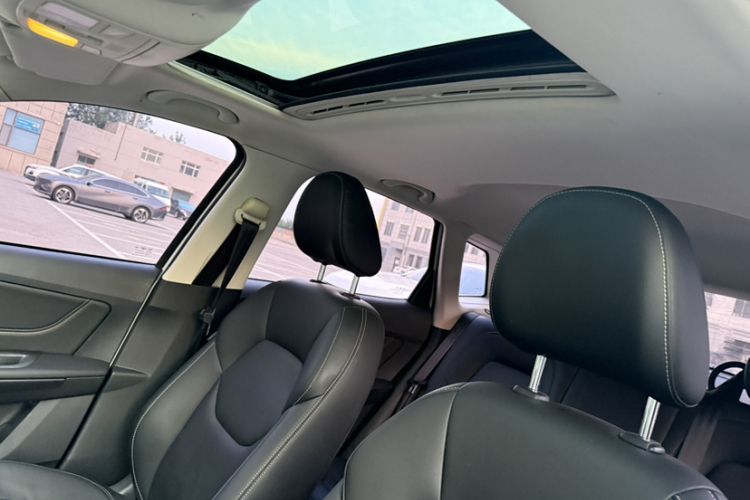 Used Bestune X40 2017 1.6L Automatic Prestige Edition Interior 9