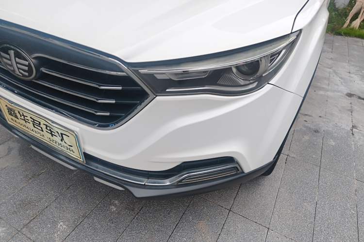 Used Bestune X40 2017 1.6L Automatic Luxury Model Left Front Headlight