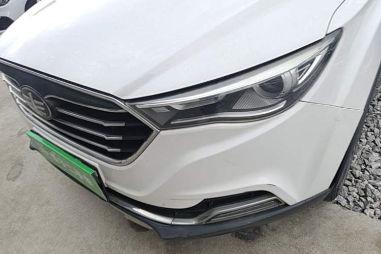 Used Bestune X40 2017 1.6L Automatic Luxury Model Left Front Headlight