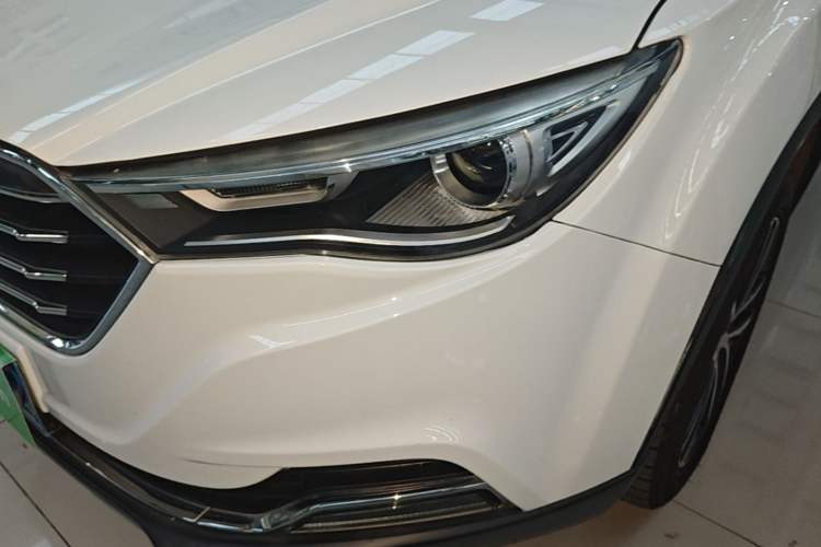Used Bestune X40 2017 1.6L Automatic Connected Smart Cool Edition Left Front Headlight