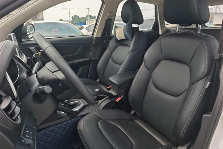 Used Bestune X40 2017 1.6L Automatic Prestige Edition Left Front Seat