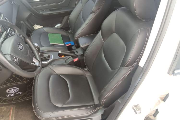 Used Bestune X40 2017 1.6L Automatic Prestige Edition Left Front Seat