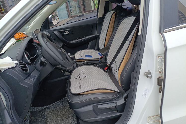 Used Bestune X40 2017 1.6L manual Comfort trim level Left Front Seat